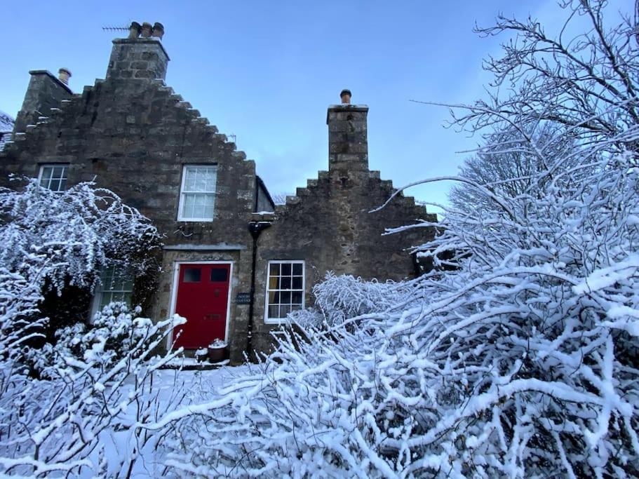 Historical North Cottage In Old Deer Exterior foto